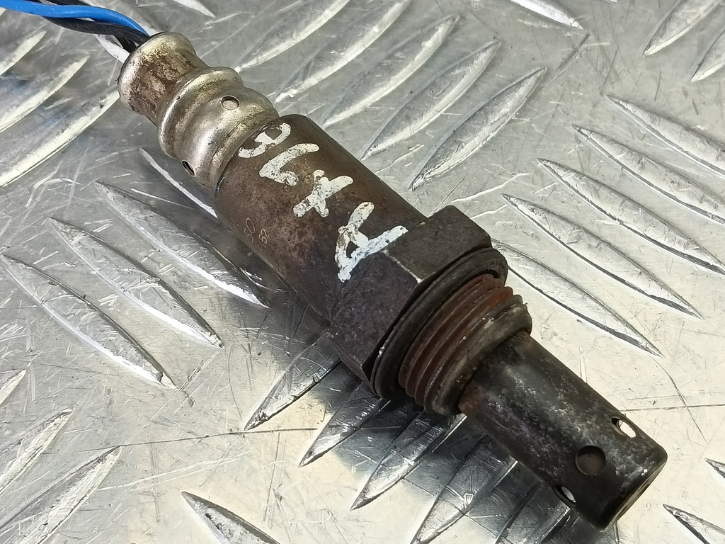 датчик кислородный/ambdasonde SUZUKI Grand Vitara 2.0 4WD MT (140 л.с.)Grand Vitara  II (2005—2008) Внедорожник 1821365J12, 3850 рублей, Москва