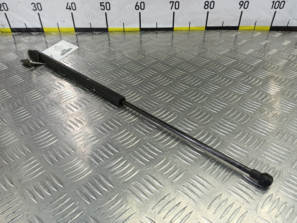 амортизатор капота Kia SORENTO  811813E010, 860 рублей, Москва