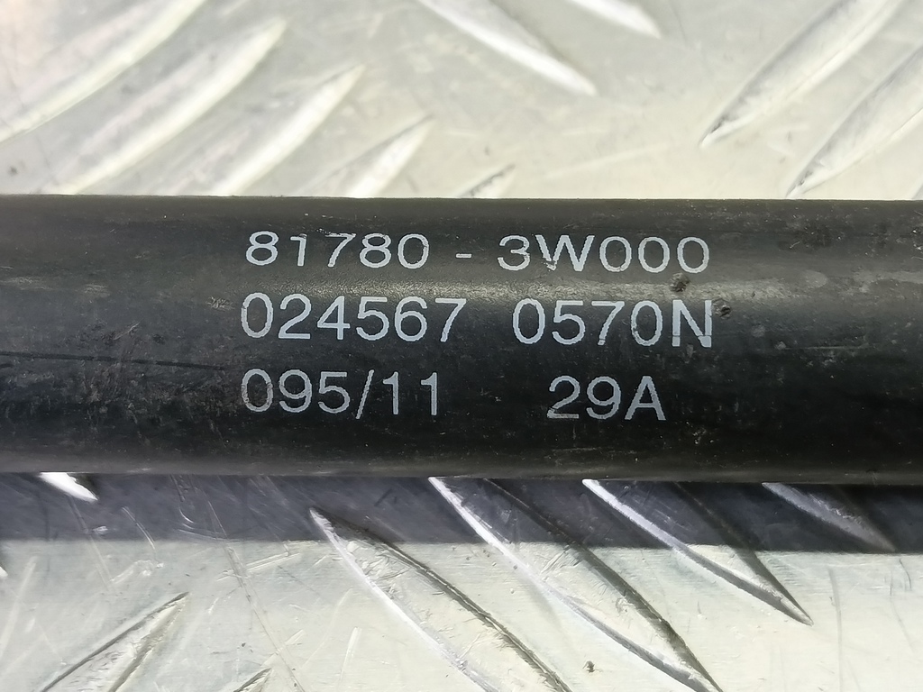 амортизатор крышки багажника Kia SPORTAGE  817803W000, 520 рублей, Москва