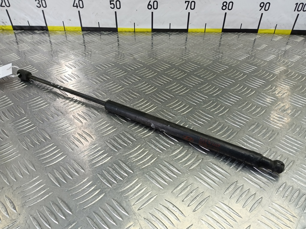 амортизатор крышки багажника Hyundai GETZ  817701C001, 750 рублей, Москва