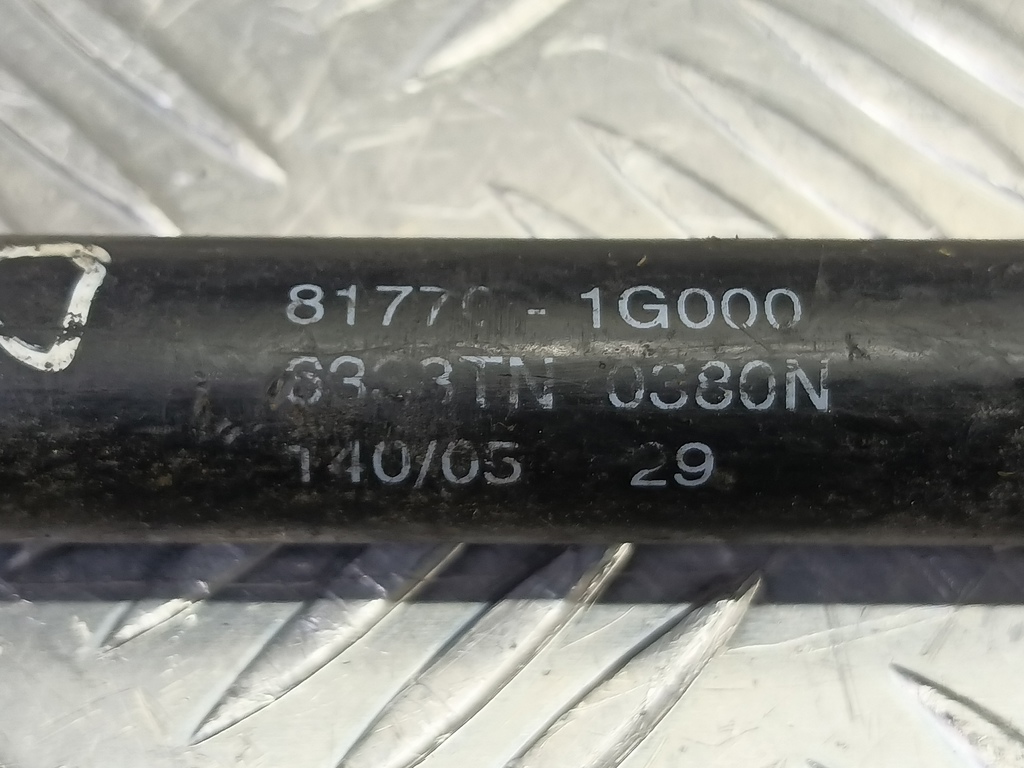 амортизатор крышки багажника Kia RIO  817701G000, 520 рублей, Москва