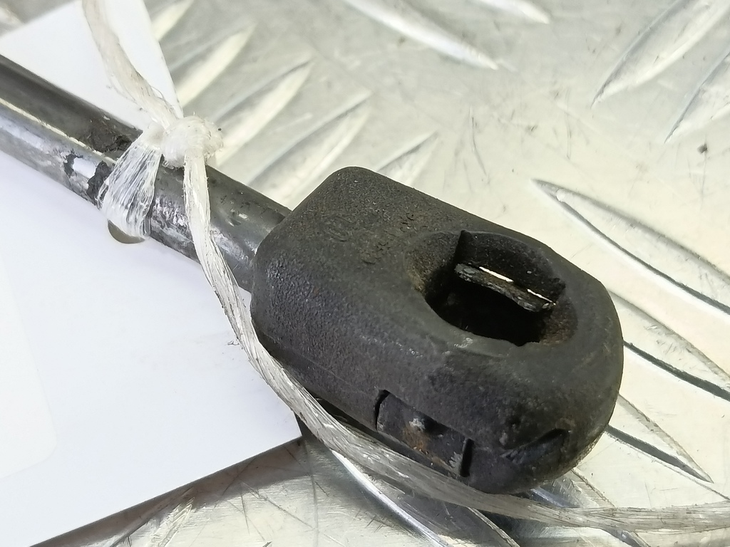 амортизатор крышки багажника FORD Focus  1747492, 630 рублей, Москва