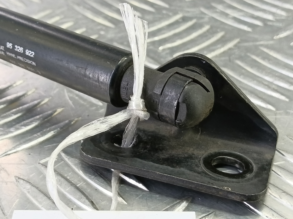 амортизатор крышки багажника CHEVROLET  CAPTIVA  95326922, 750 рублей, Москва