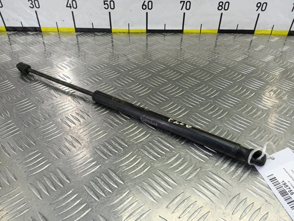 амортизатор крышки багажника Kia SPORTAGE  817703W000, 520 рублей, Москва