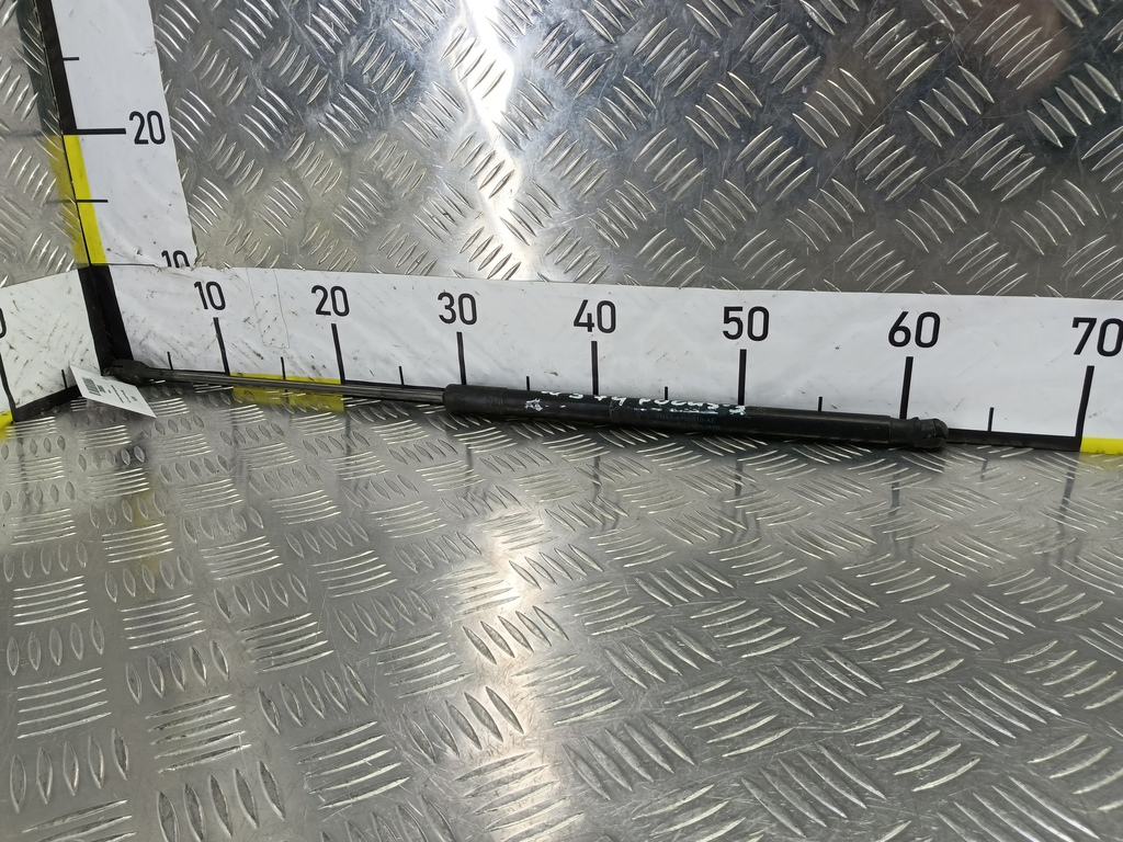 амортизатор крышки багажника FORD Focus  1747492, 630 рублей, Москва