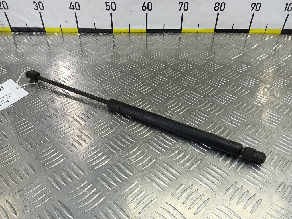 амортизатор крышки багажника SKODA FABIA  6Y0827550A, 750 рублей, Москва