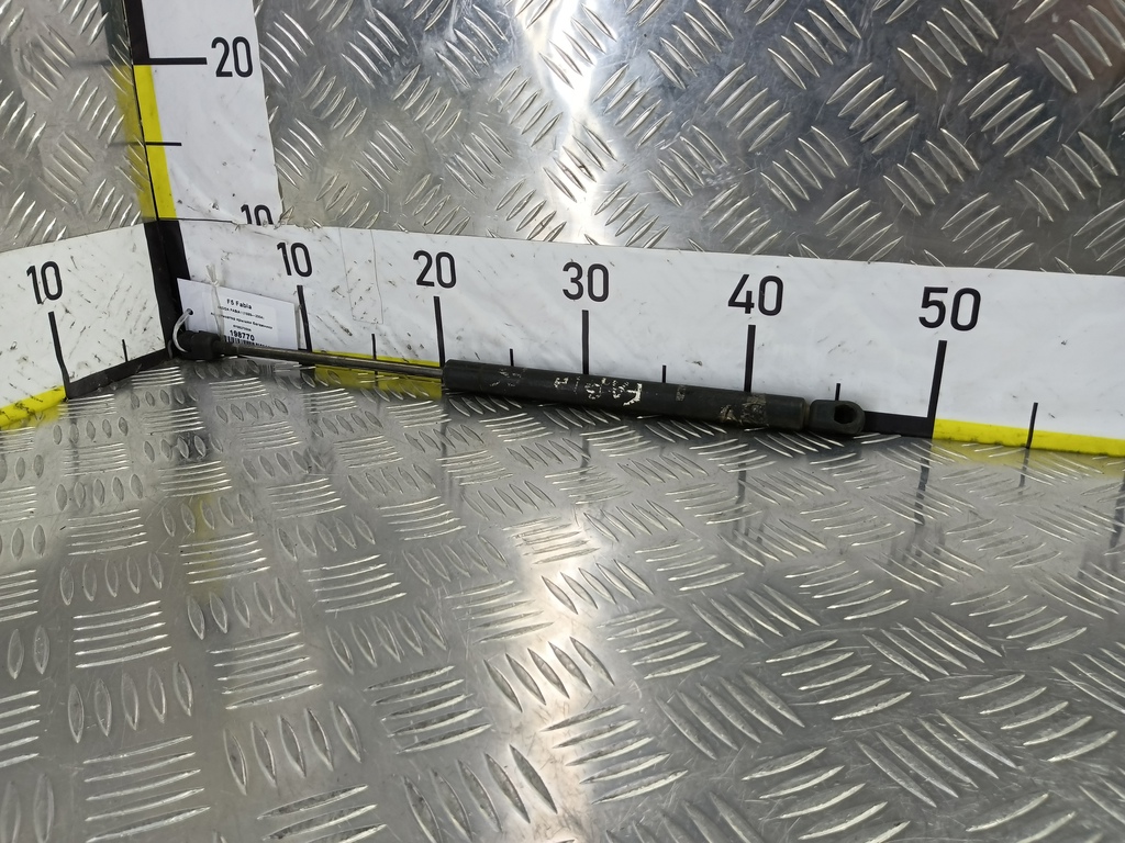 амортизатор крышки багажника SKODA FABIA  6Y0827550A, 750 рублей, Москва