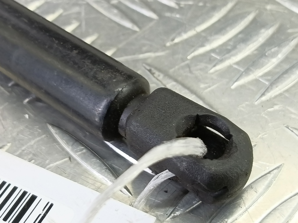 амортизатор крышки багажника MITSUBISHI Space Star  MR248939, 980 рублей, Москва