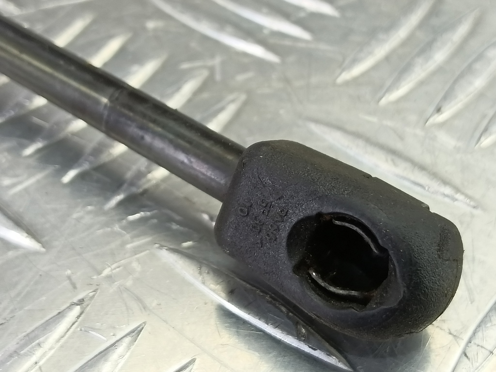 амортизатор капота Hyundai SANTA FE  8116126001, 750 рублей, Москва