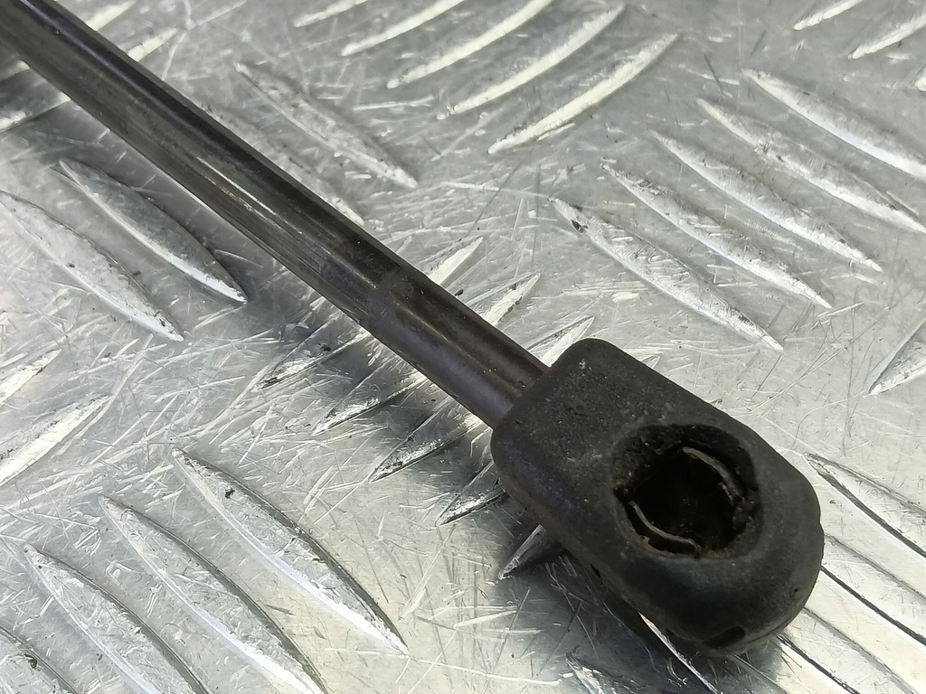 амортизатор крышки багажника Hyundai SONATA  817713D002, 520 рублей, Москва