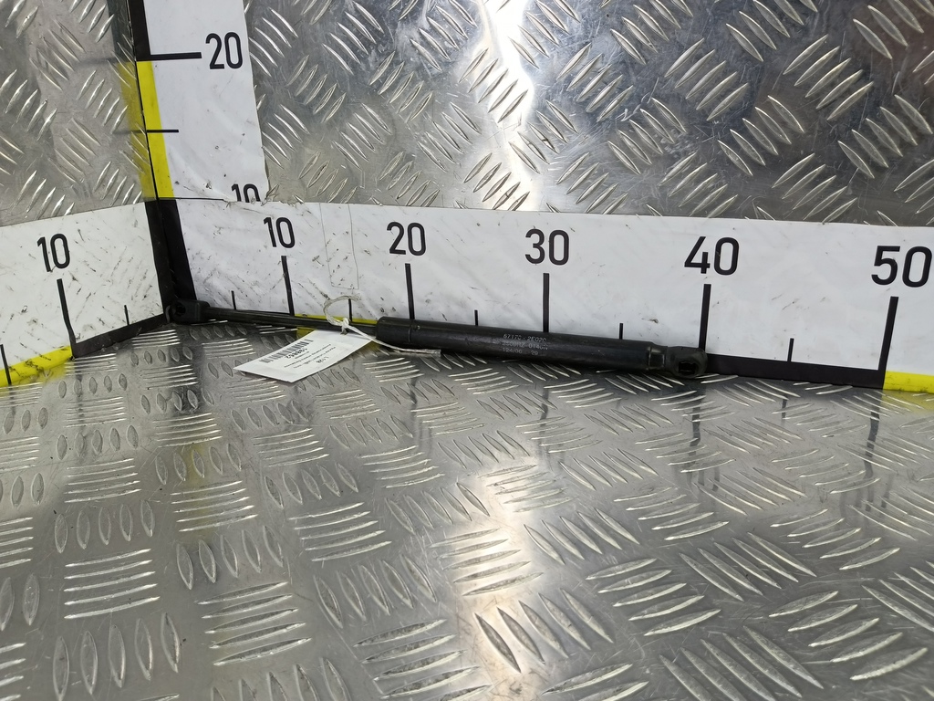 амортизатор стекла багажника Hyundai TUCSON 2.0 CRDi AT (112 л.с.)Tucson  I (2004—2011) Внедорожник 871702E020, 750 рублей, Москва