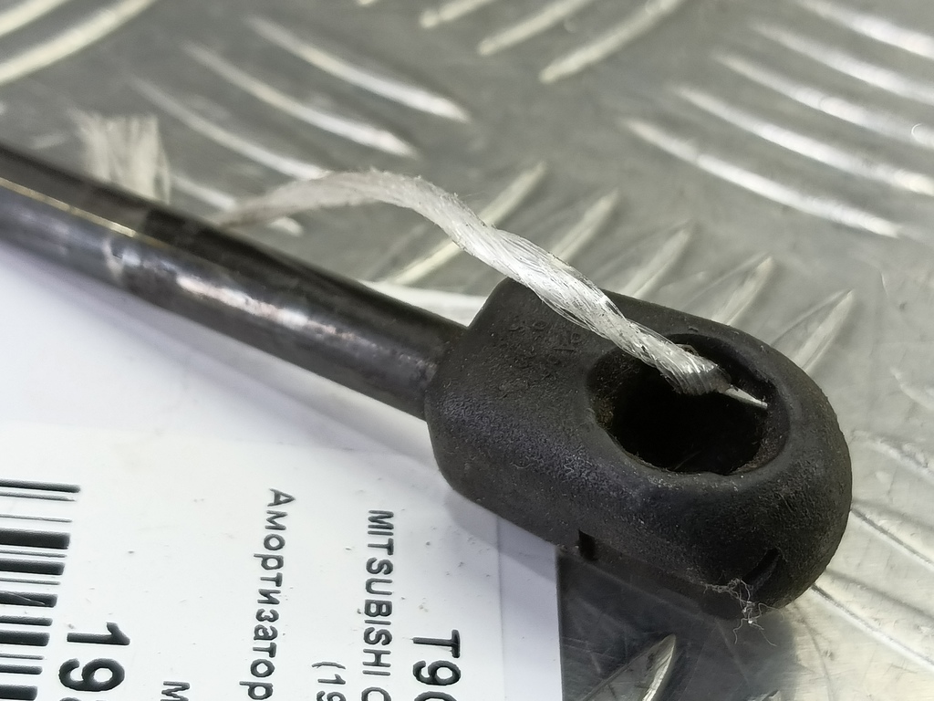 амортизатор крышки багажника MITSUBISHI CARISMA  MB927791, 750 рублей, Москва