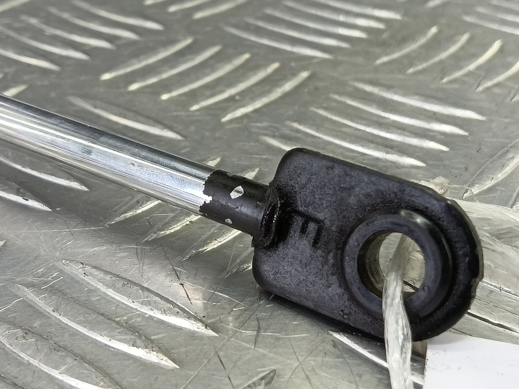 амортизатор крышки багажника HONDA CR-V 2.0 AT (150 л.с.)CR-V  II (2001—2004) Внедорожник 74825S9A003, 1780 рублей, Москва