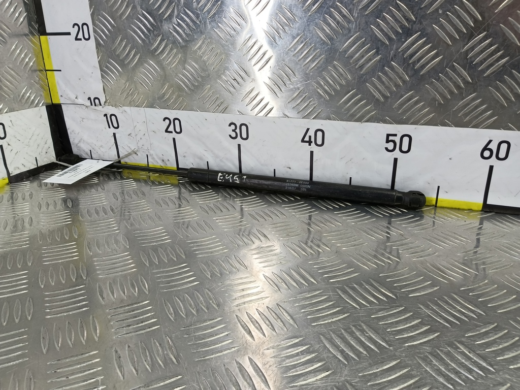 амортизатор крышки багажника Hyundai TUCSON 2.0 MT (140 л.с.)Tucson  I (2004—2011) Внедорожник 817712E000, 520 рублей, Москва