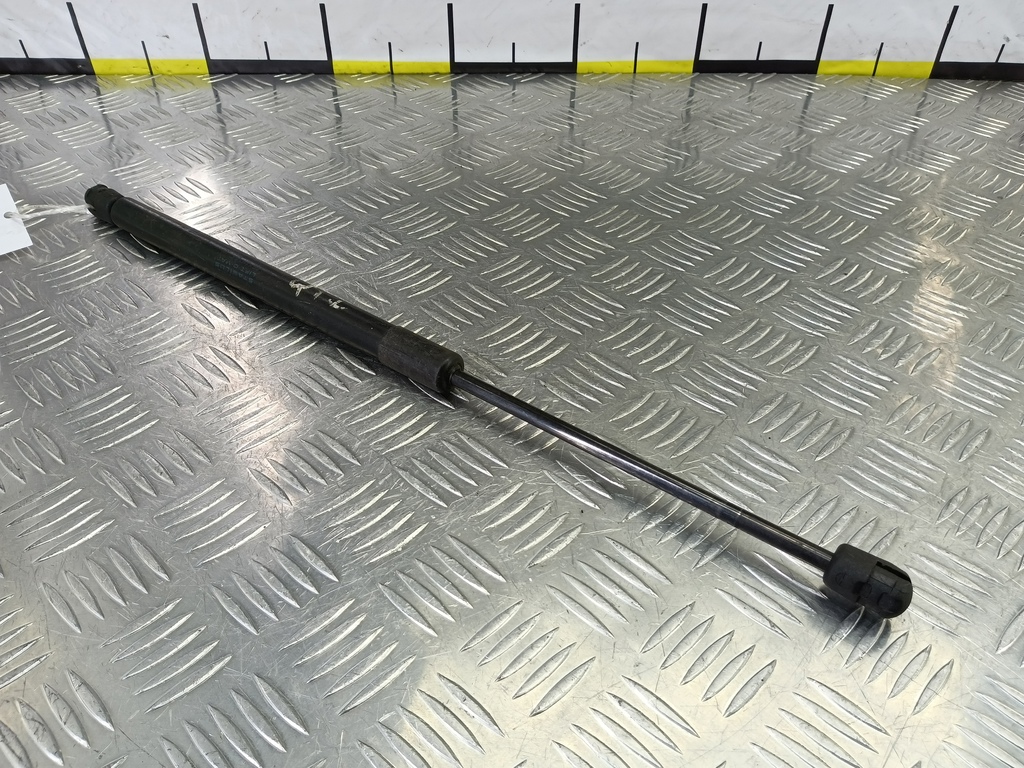 амортизатор крышки багажника MITSUBISHI OUTLANDER  MR991808, 980 рублей, Москва