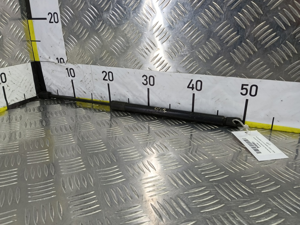 амортизатор крышки багажника MITSUBISHI OUTLANDER  MR991808, 980 рублей, Москва