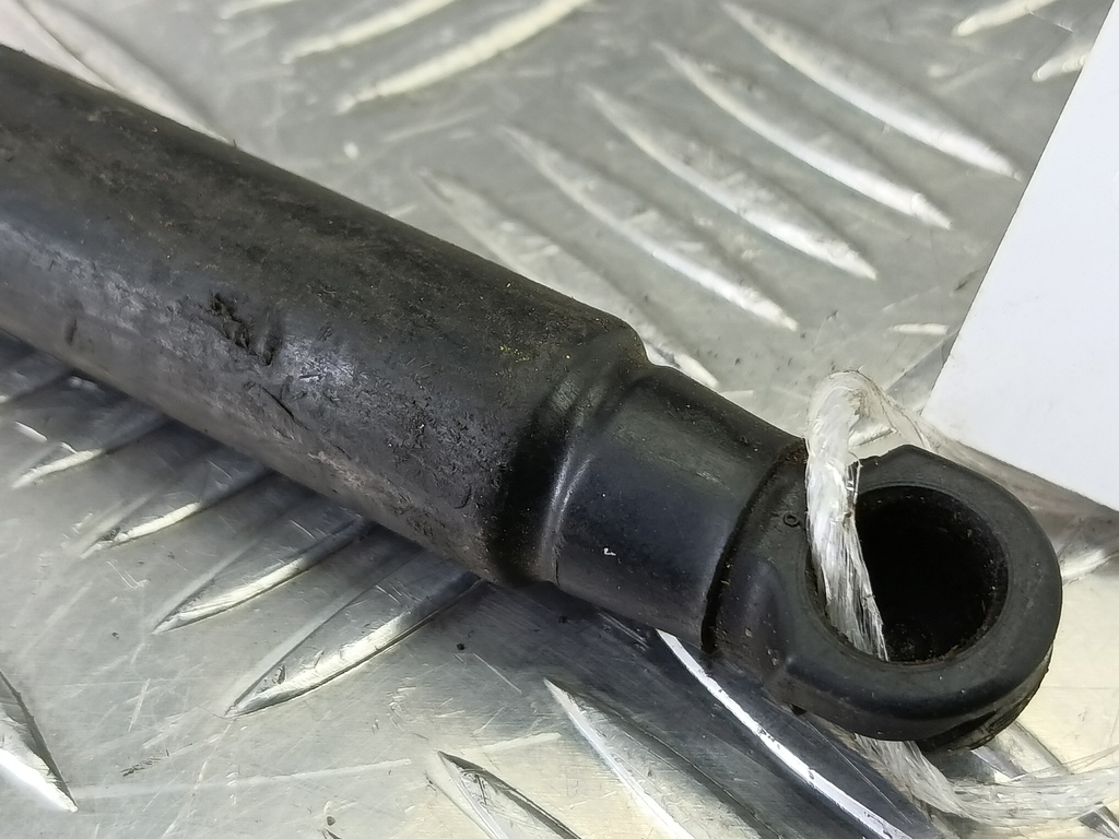 амортизатор капота Hyundai SANTA FE  8116126021, 860 рублей, Москва