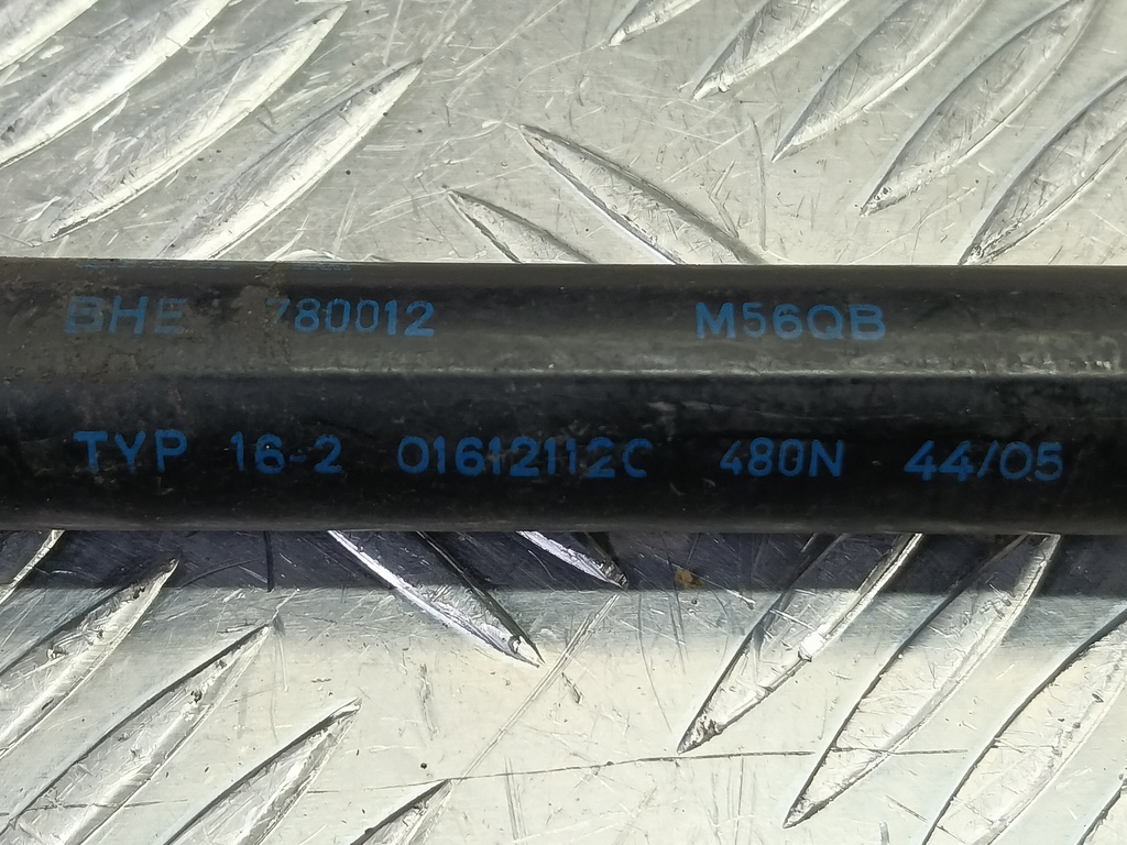 амортизатор крышки багажника LAND ROVER DISCOVERY  BHE780012, 750 рублей, Москва