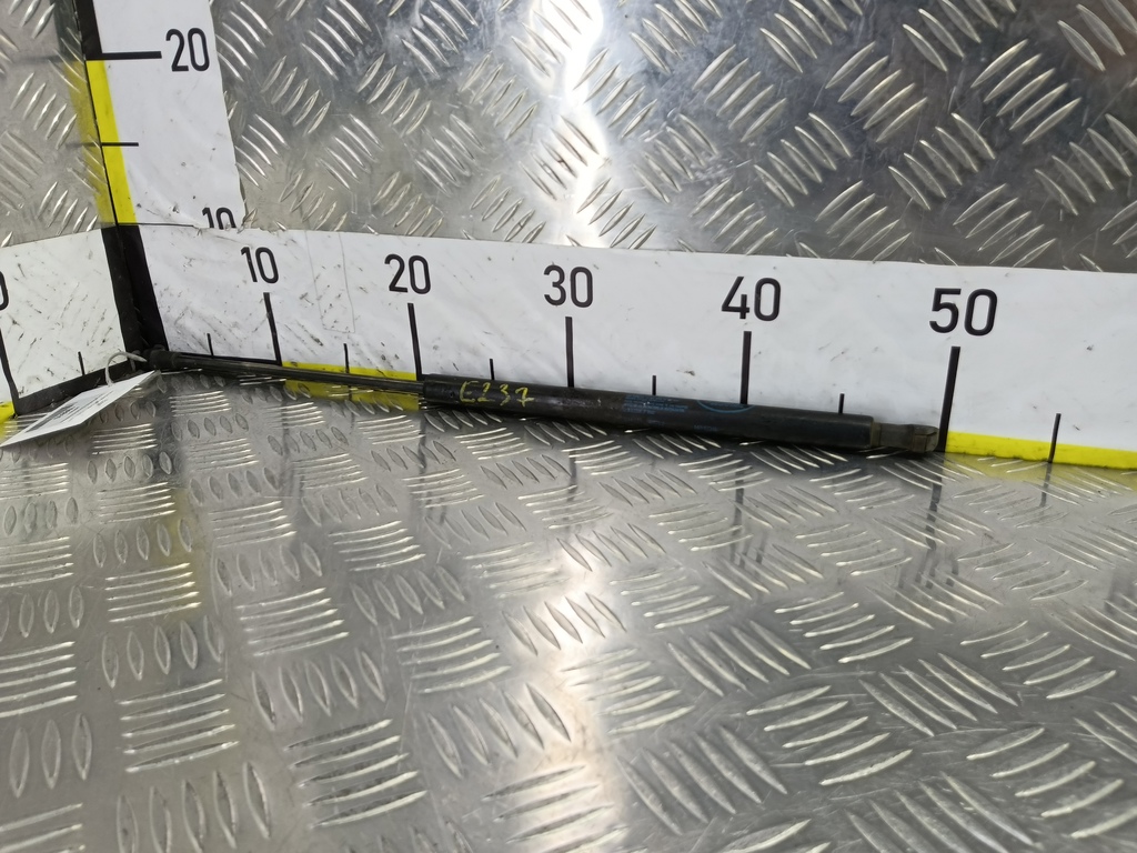 амортизатор крышки багажника LAND ROVER DISCOVERY  BHE780012, 750 рублей, Москва