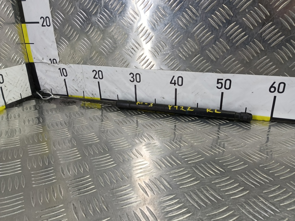 амортизатор крышки багажника MAZDA 3  BP4K63620F, 520 рублей, Москва