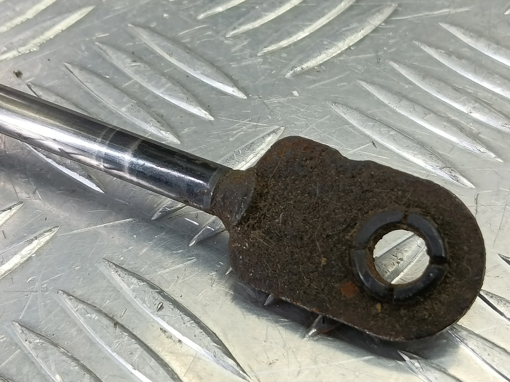 амортизатор крышки багажника HONDA CR-V 2.0 AT (150 л.с.)CR-V  II (2001—2004) Внедорожник 74825SCAE01, 1550 рублей, Москва