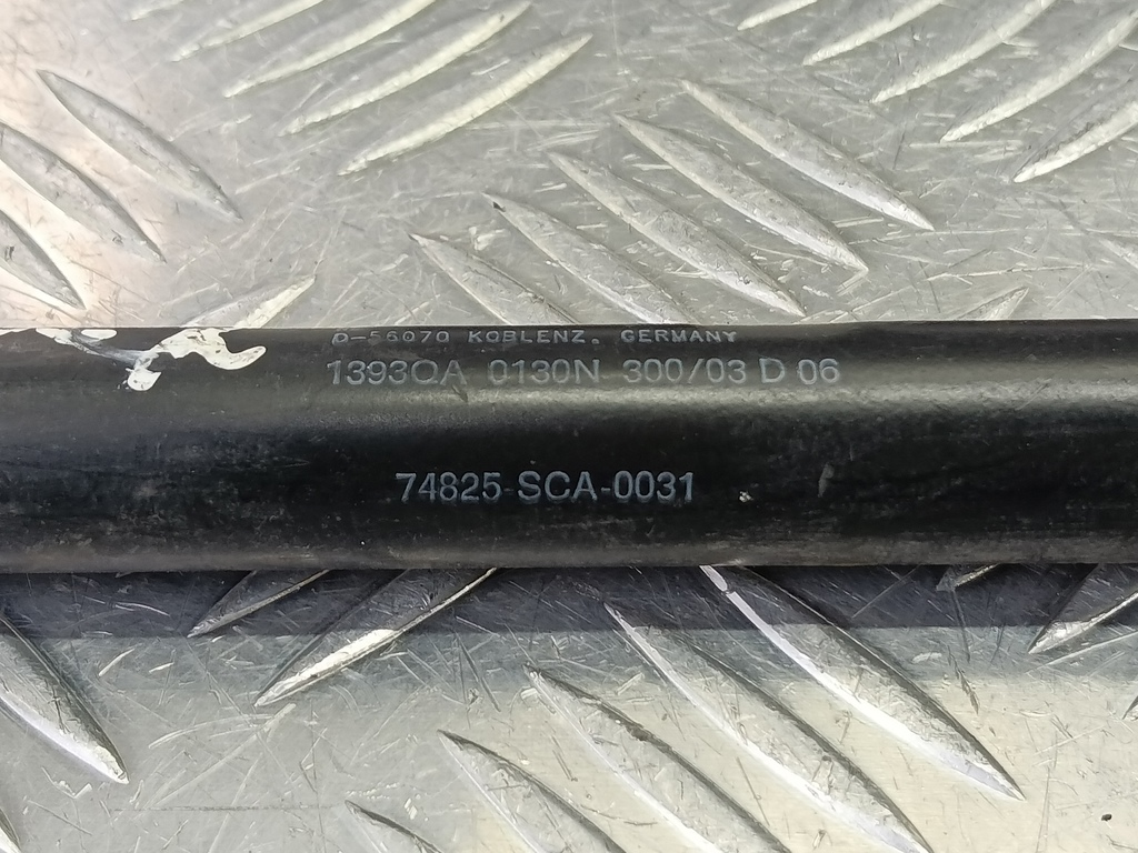 амортизатор крышки багажника HONDA CR-V 2.0 AT (150 л.с.)CR-V  II (2001—2004) Внедорожник 74825SCAE01, 1550 рублей, Москва