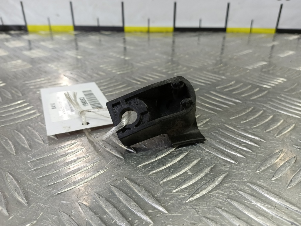 крепеж газового упора HONDA CR-V 2.0 AT (150 л.с.)CR-V  II (2001—2004) Внедорожник 74823S9A003, 520 рублей, Москва