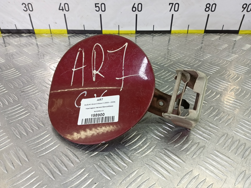 лючок бензобака SUZUKI Grand Vitara 2.0 4WD MT (140 л.с.)Grand Vitara  II (2005—2008) Внедорожник 6432065J12, 750 рублей, Москва