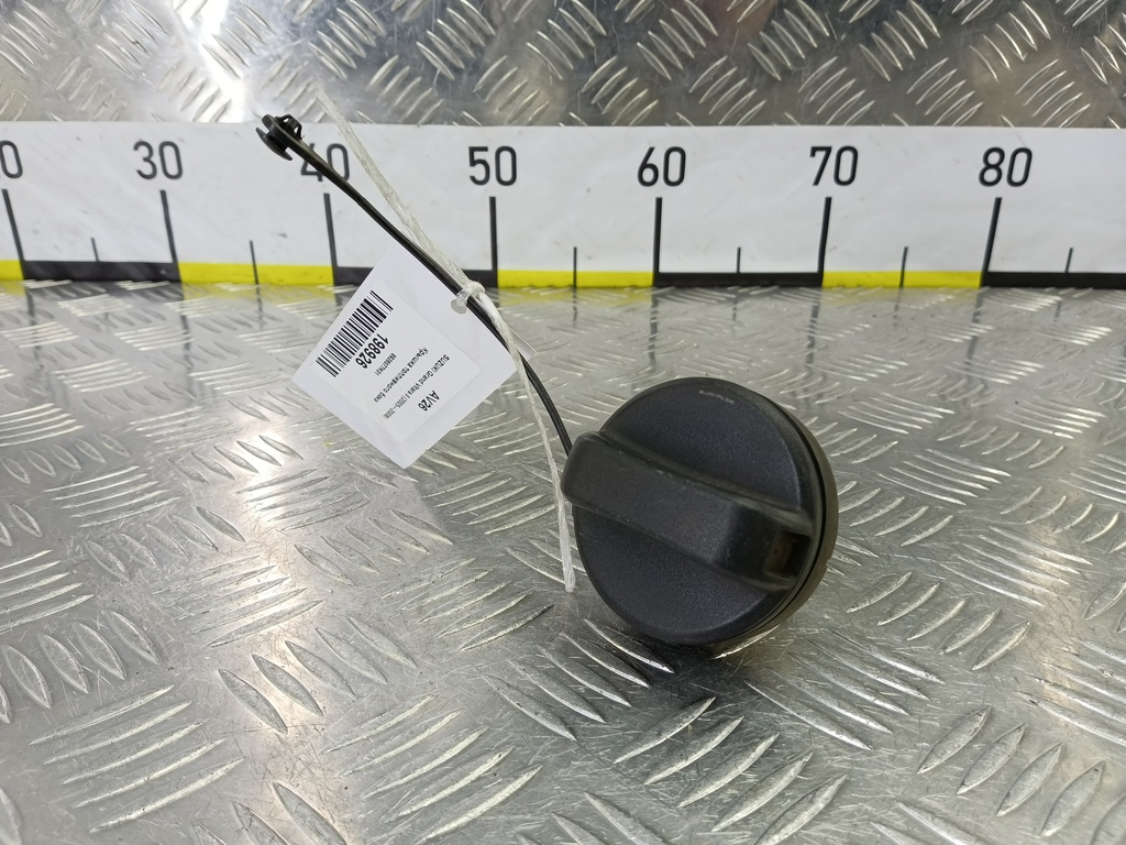 крышка топливного бака SUZUKI Grand Vitara 2.4 MT (169 л.с.)Grand Vitara  II (2005—2008) Внедорожник 8926077K01, 980 рублей, Москва