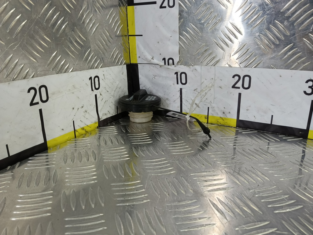 крышка топливного бака SUZUKI Grand Vitara 1.6 4WD MT (106 л.с.)Grand Vitara  II (2005—2008) Внедорожник 8926065G10, 2240 рублей, Москва