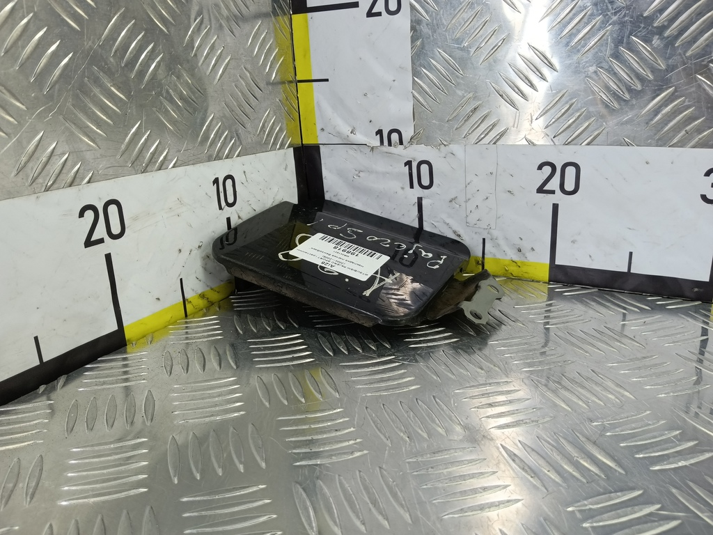 накладка лючка бензобака MITSUBISHI PAJERO SPORT  MR241921, 520 рублей, Москва