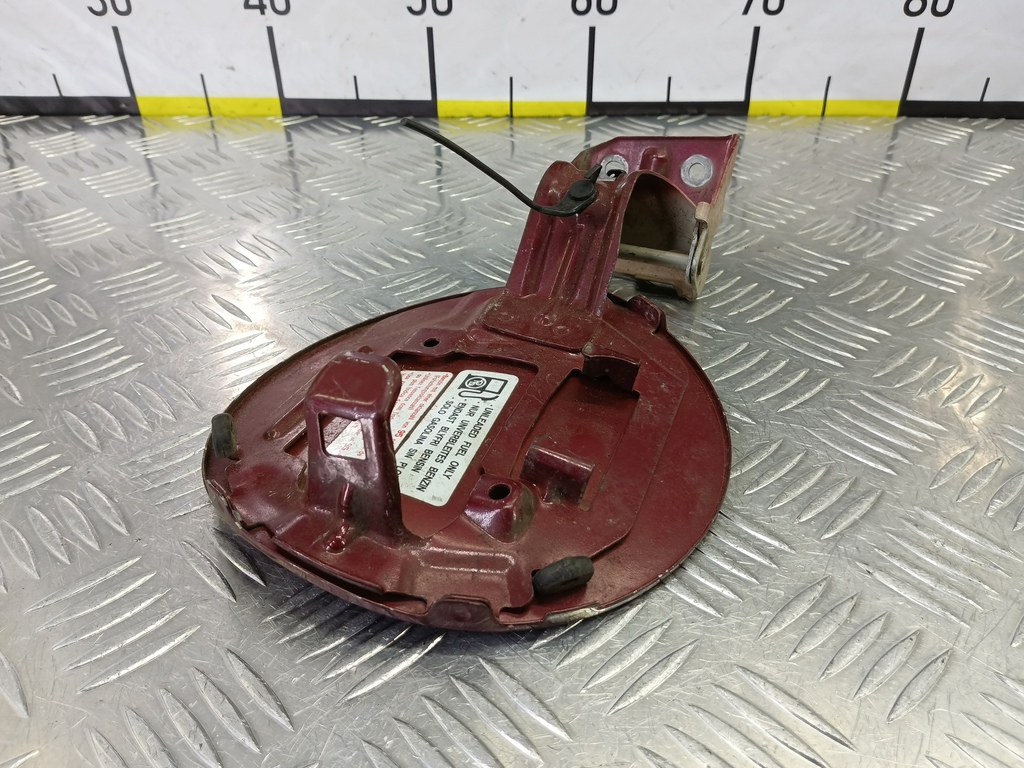 лючок бензобака SUZUKI Grand Vitara 2.0 4WD AT (140 л.с.)Grand Vitara  II (2005—2008) Внедорожник 6432065J12, 750 рублей, Москва