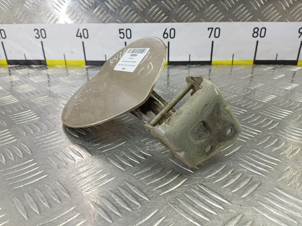 накладка лючка бензобака SUZUKI Grand Vitara 1.6 4WD MT (106 л.с.)Grand Vitara  II (2005—2008) Внедорожник 6432064J00, 520 рублей, Москва