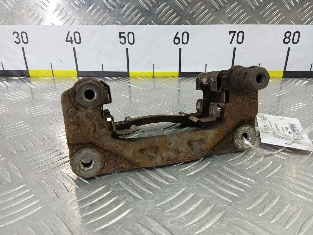 скоба суппорта SUBARU Tribeca 3.0 4WD AT (250 л.с.)Tribeca  WX (2004—2007) Внедорожник 26625XA01A, 860 рублей, Москва