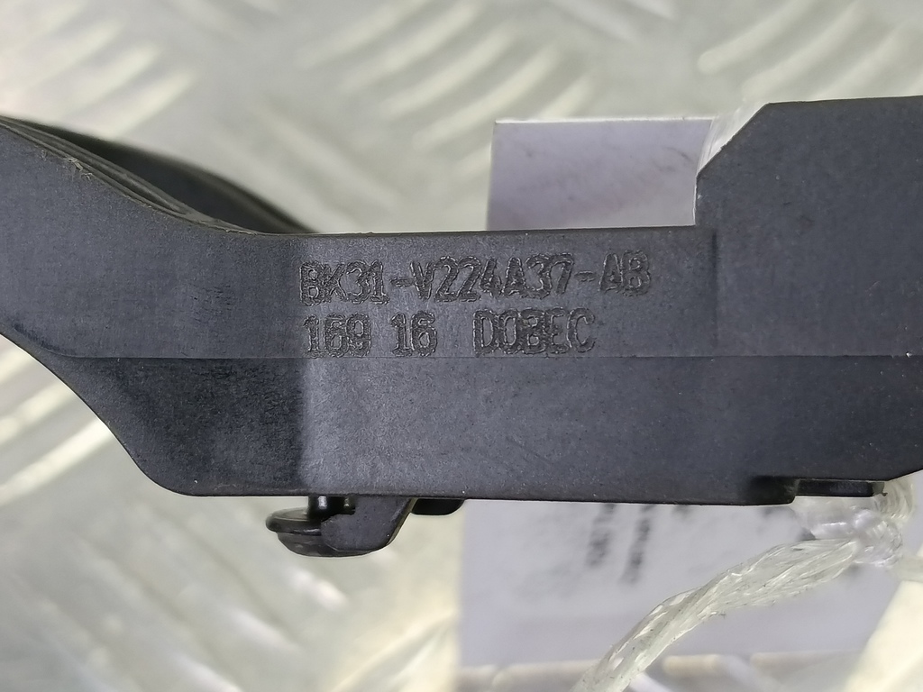 ответная часть ручки двери FORD Transit  1837483, 2360 рублей, Москва