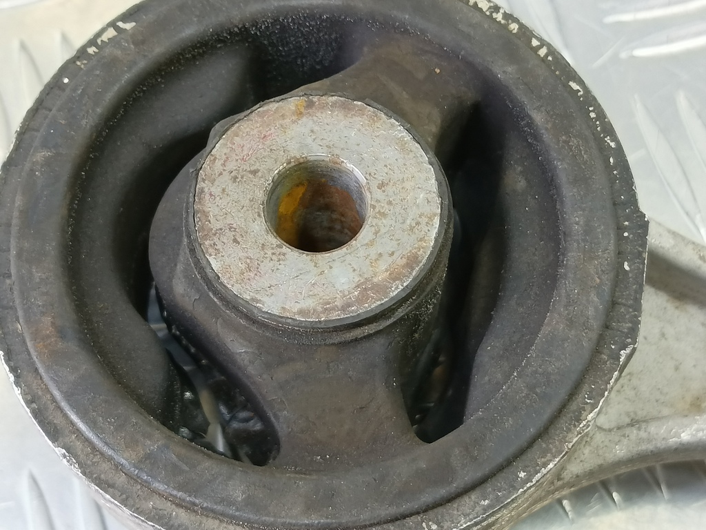 подушка двигателя (опора двс) HONDA Civic 1.8 MT (140 л.с.)Civic  VIII (2005—2009) Хетчбэк 50880SMGE01, 2130 рублей, Москва