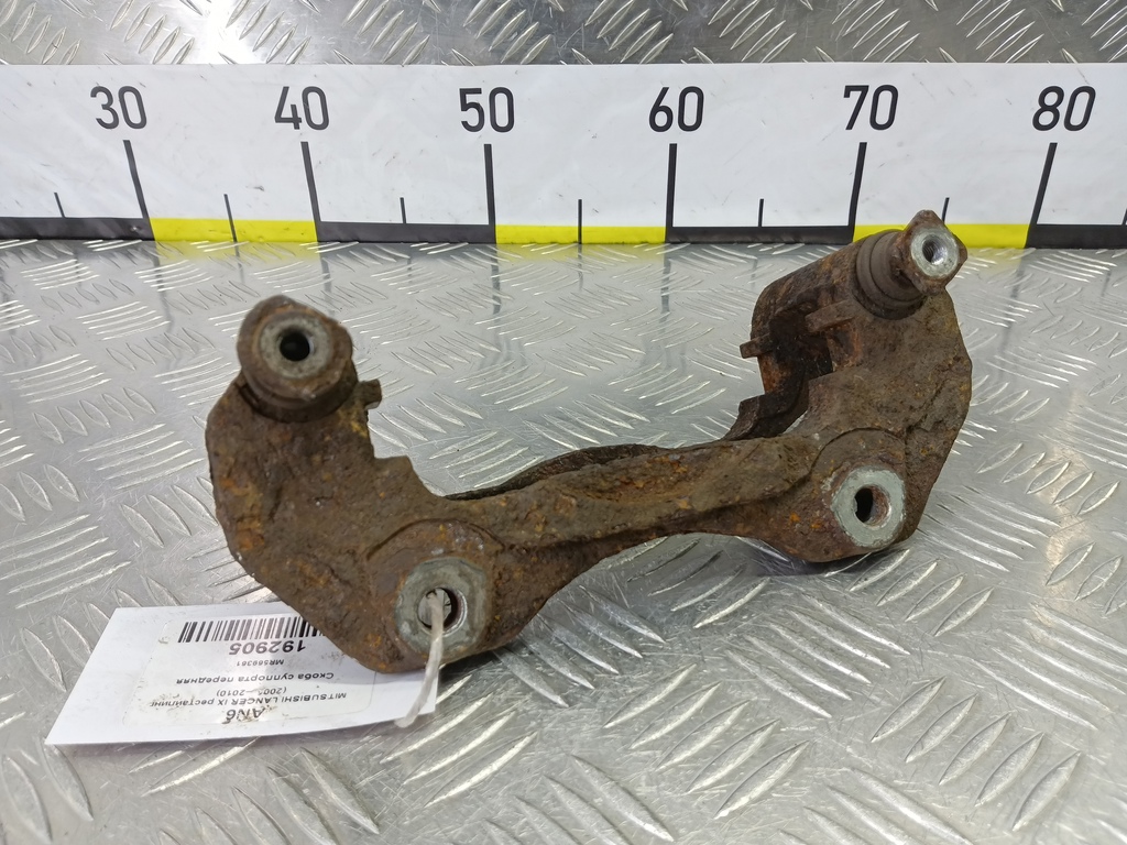 скоба суппорта MITSUBISHI LANCER  MR569361, 2700 рублей, Москва
