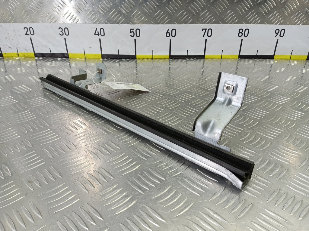 направляющая стекла двери FORD Transit  2344005, 630 рублей, Москва