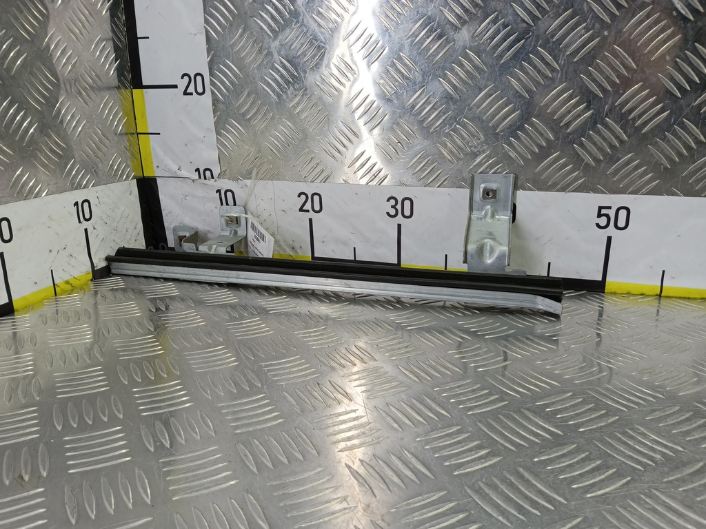 направляющая стекла двери FORD Transit  2344005, 630 рублей, Москва