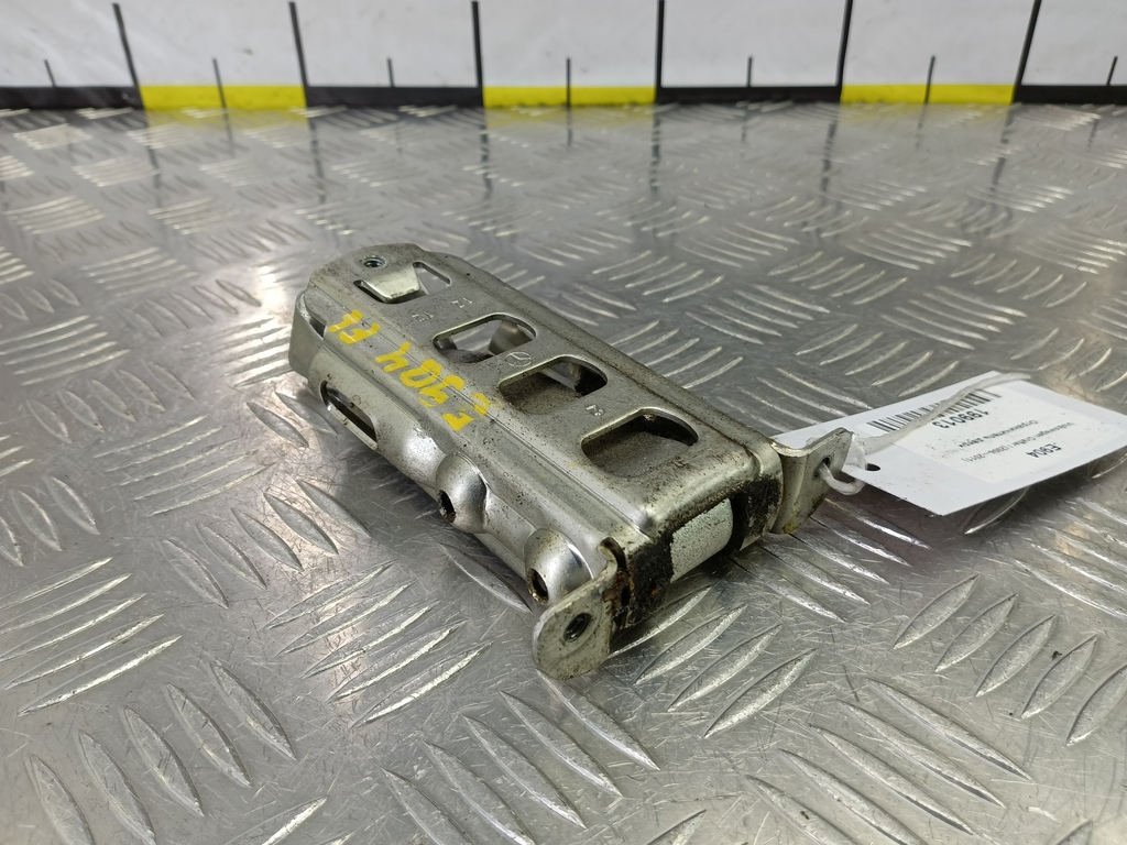 ограничитель двери Volkswagen Crafter  2E0837249B, 2470 рублей, Москва