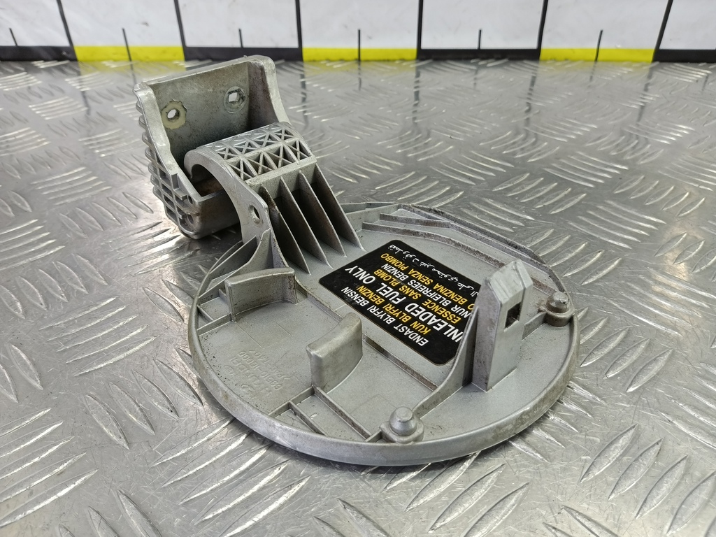 лючок бензобака Hyundai GETZ 1.1 MT (66 л.с.)Getz  I рестайлинг (2005—2011) Хетчбэк 695101C000, 1090 рублей, Москва