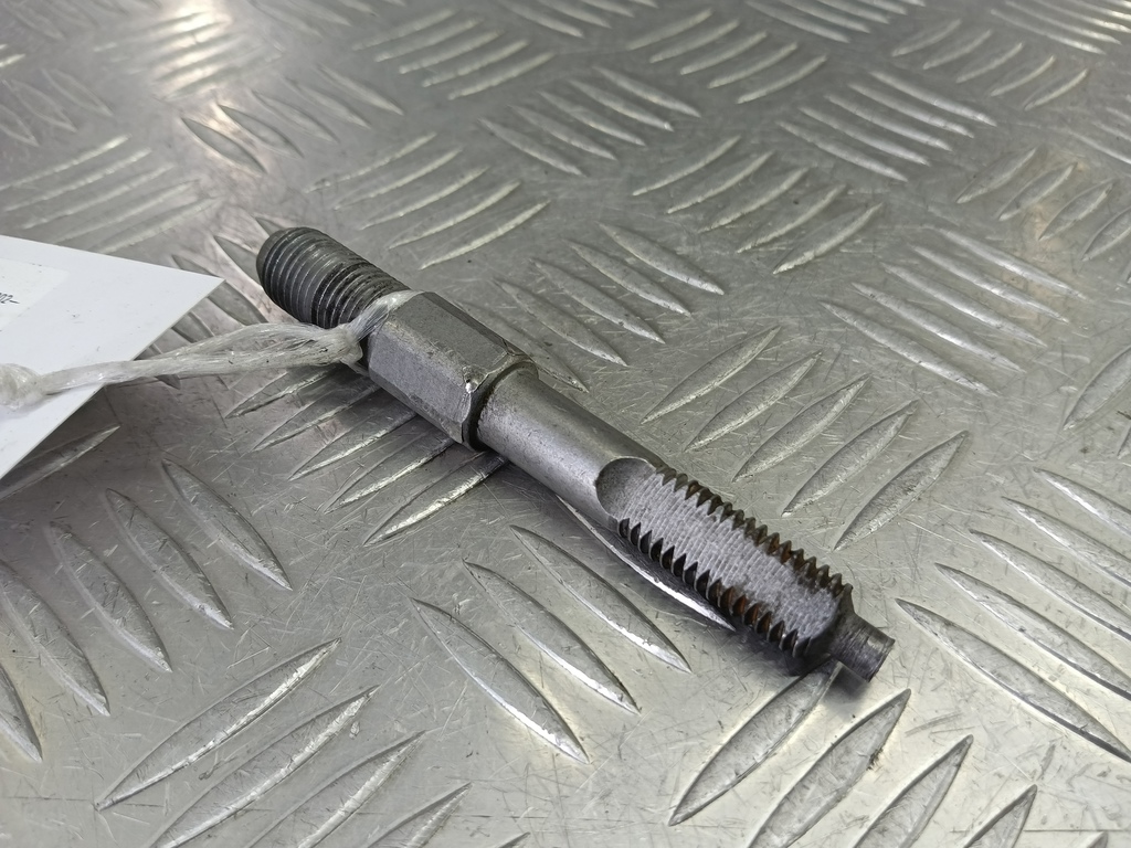 шпилька Citroen Berlingo  180367, 1550 рублей, Москва