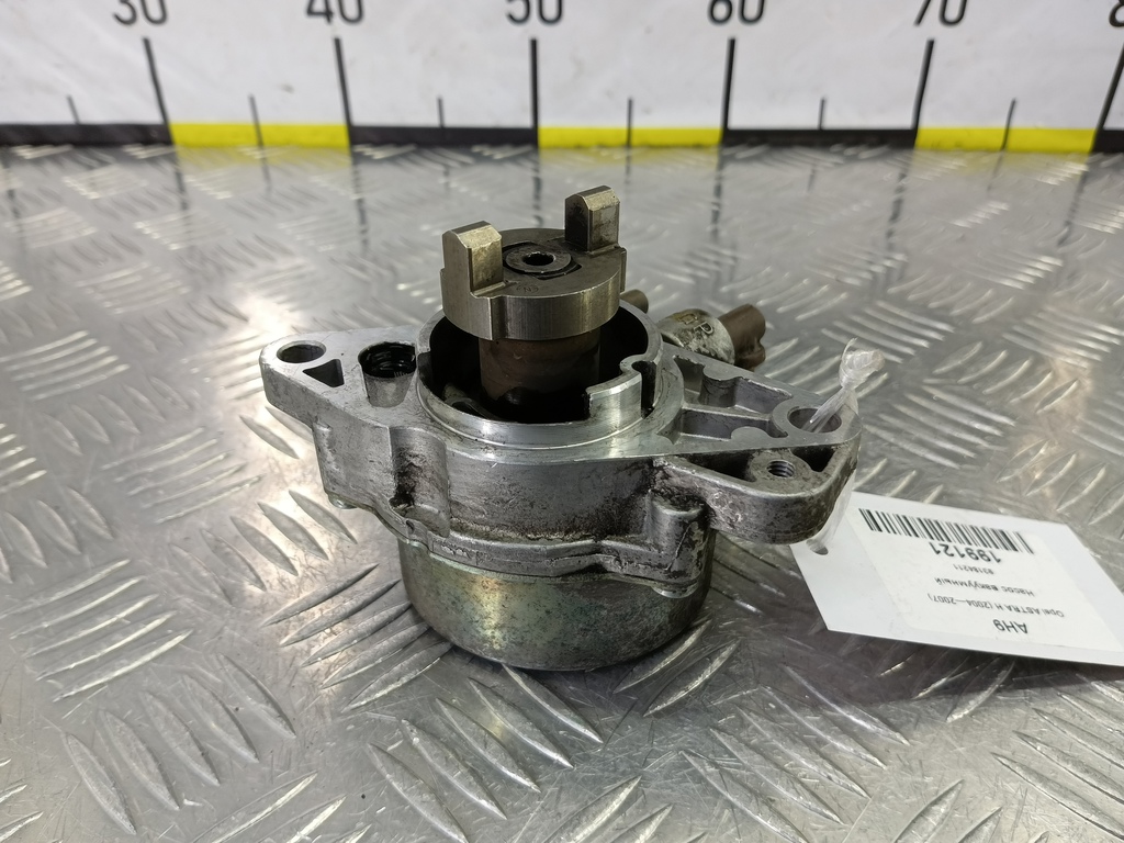насос вакуумный Opel ASTRA  93184211, 7070 рублей, Москва