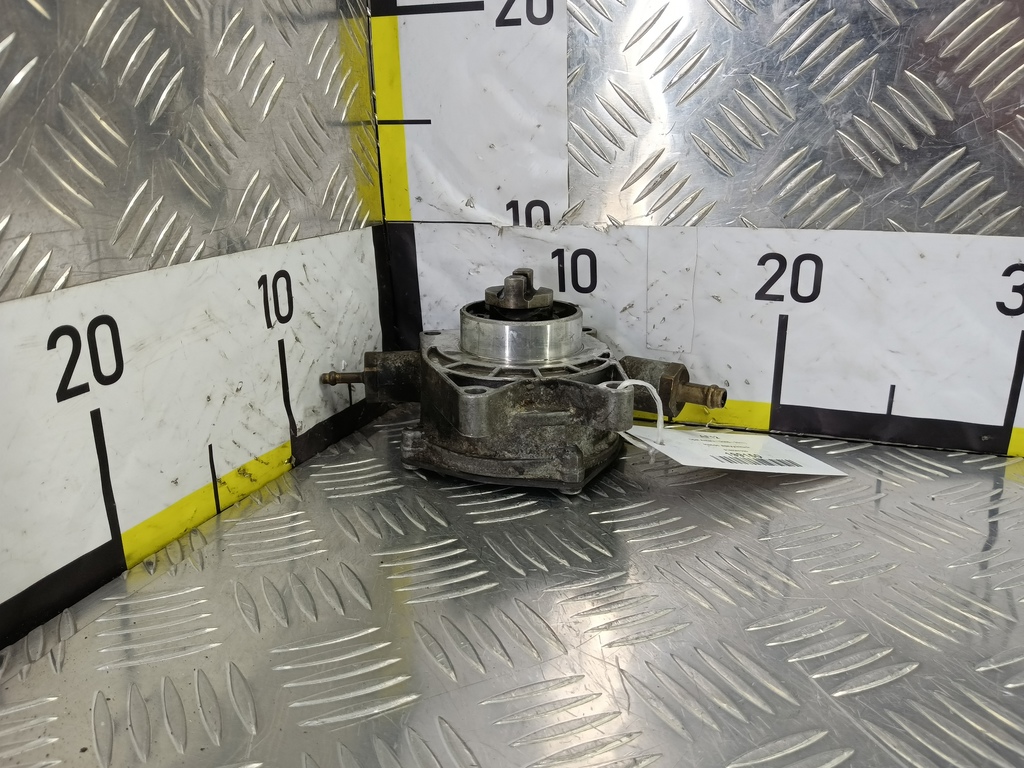 насос вакуумный Opel Antara 2.0 CDTi 4WD MT (127 л.с.)Antara  I (2006—2011) Внедорожник 4805332, 1210 рублей, Москва