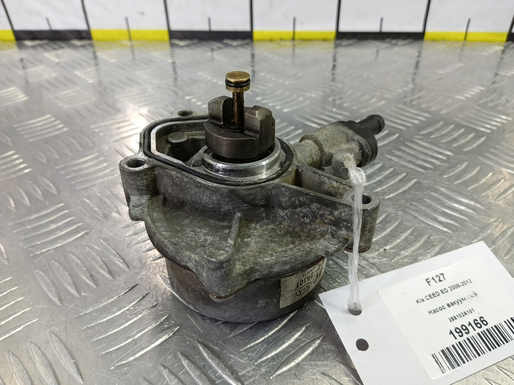 насос вакуумный Kia Ceed  28810-2A101, 750 рублей, Москва