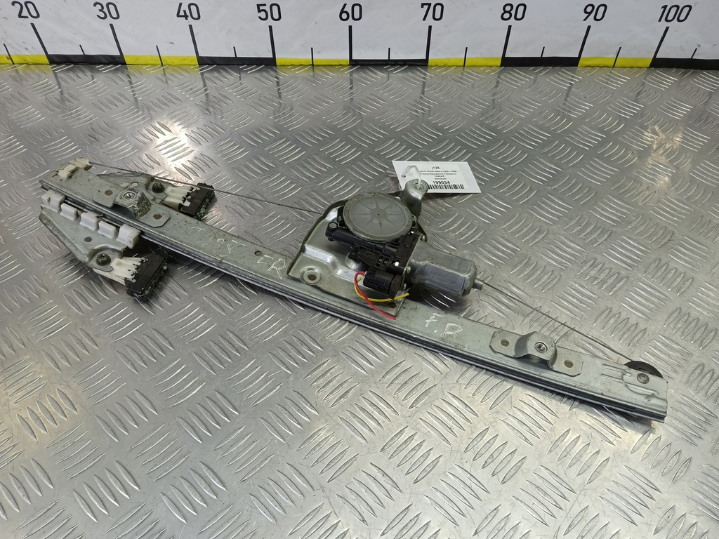 стеклоподъемник SUZUKI Grand Vitara 1.6 4WD MT (106 л.с.)Grand Vitara  II (2005—2008) Внедорожник 8340165J00, 750 рублей, Москва