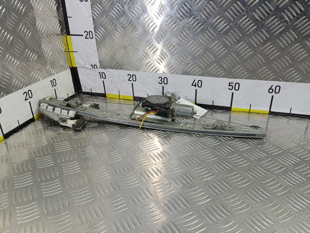 стеклоподъемник SUZUKI Grand Vitara 1.6 4WD MT (106 л.с.)Grand Vitara  II (2005—2008) Внедорожник 8340165J00, 750 рублей, Москва