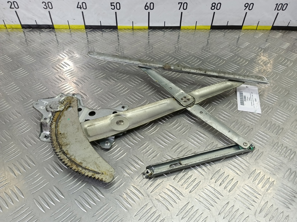 стеклоподъемник SUZUKI JIMNY 1.3 4WD MT (86 л.с.)Jimny  III рестайлинг (2005—2012) Внедорожник 8340181A10, 1550 рублей, Москва