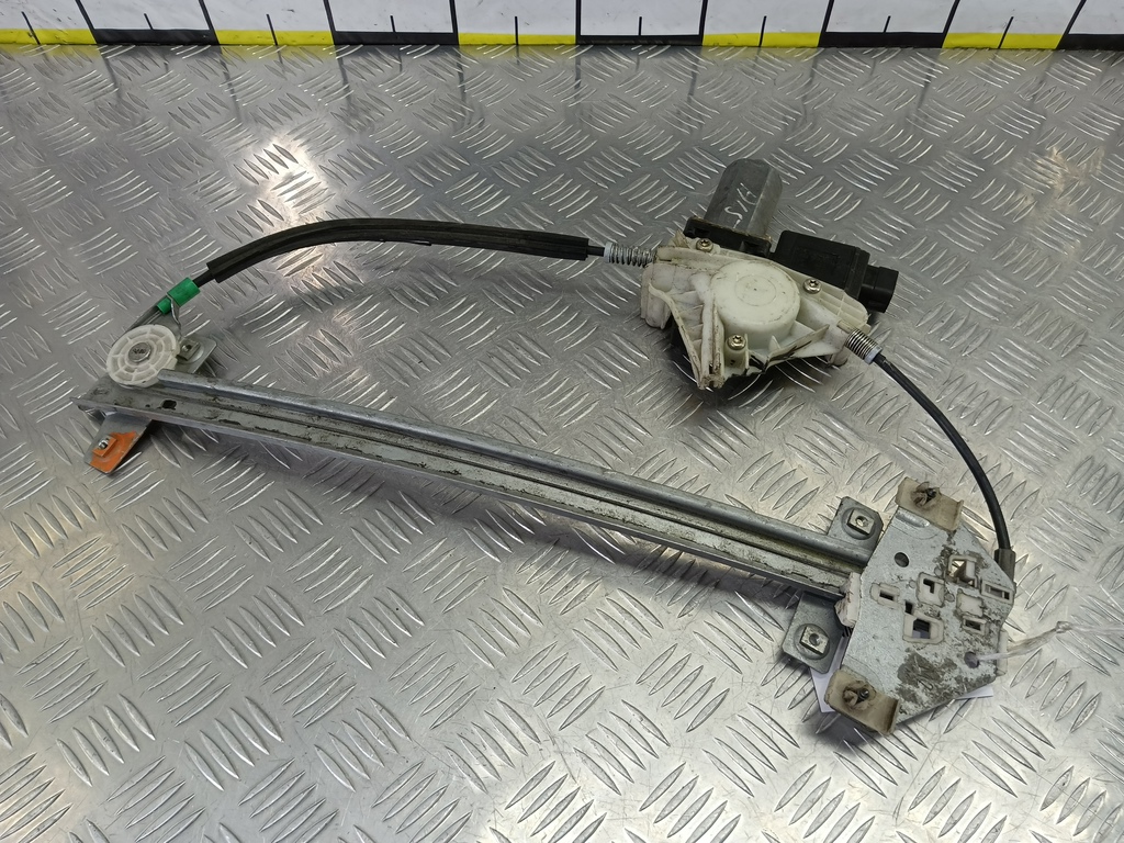 стеклоподъемник MITSUBISHI CARISMA 1.8 GDI AT (122 л.с.)Carisma  I рестайлинг (1999—2004) Лифтбек MR912460, 2700 рублей, Москва