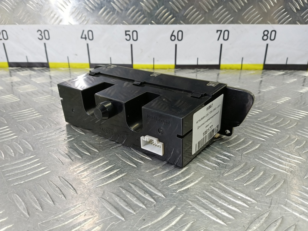 дисплей информационный MITSUBISHI COLT 1.3 MT (95 л.с.)Colt  Z30 (2002—2012) Хетчбэк MR587777, 7650 рублей, Москва